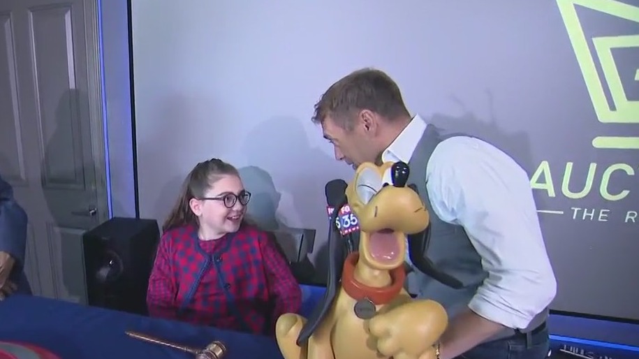 Meet the world's youngest female auctioneer